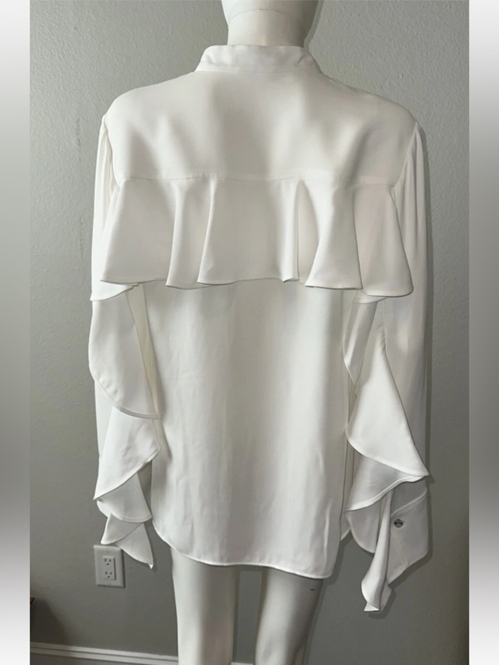 ADEAM Intermix Voyage Designer White Long Slv Ruffle Button Front Blouse Top M - Picture 6 of 8